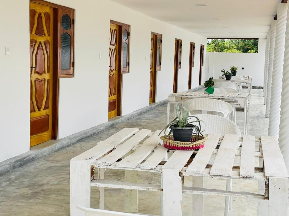Ratnam Hotel 자프나 외부 사진