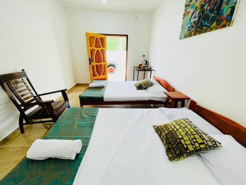 Ratnam Hotel 자프나 외부 사진
